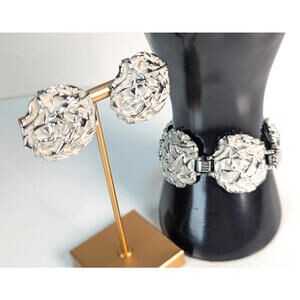 SARAH COVENTRY Rose Panel White Enamel Silver Tone Bracelet & Earrings Statement